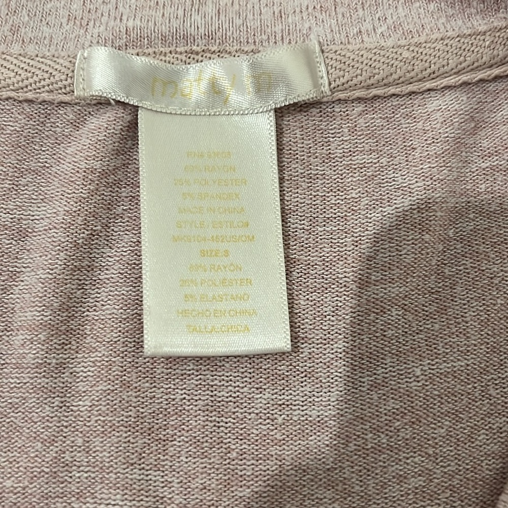 Pink sweater - Picture 2 of 3